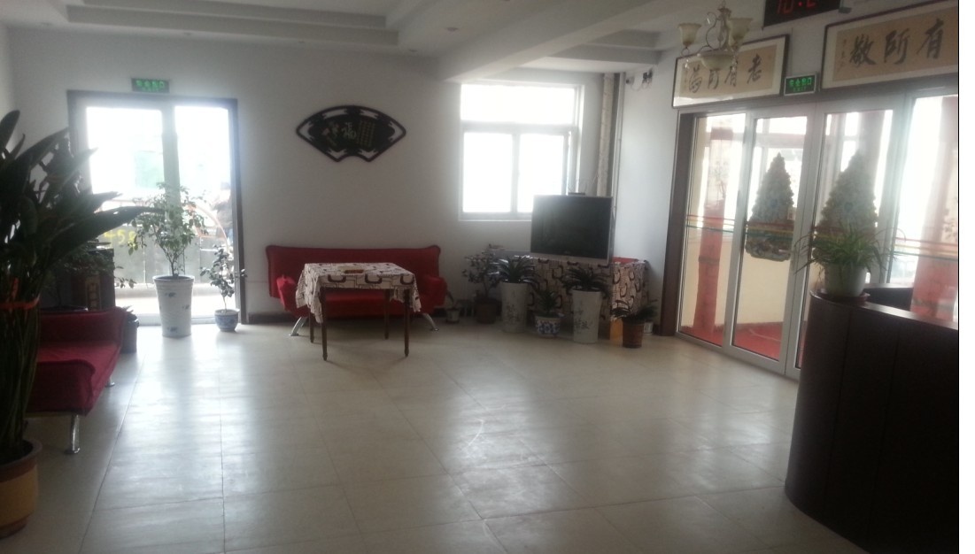 唐山機場路街道團結(jié)里養(yǎng)老服務(wù)中心