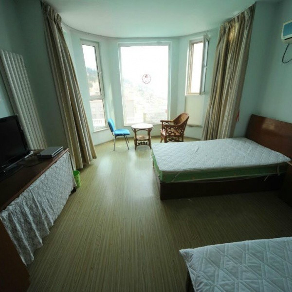 青山愛(ài)心護(hù)老中心老年公寓