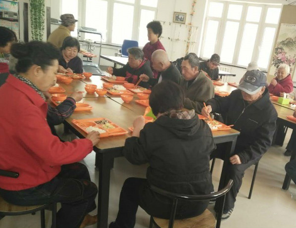 陽(yáng)光致護(hù)日間照料店紅凌店 陽(yáng)光致護(hù)日間照料店紅凌店