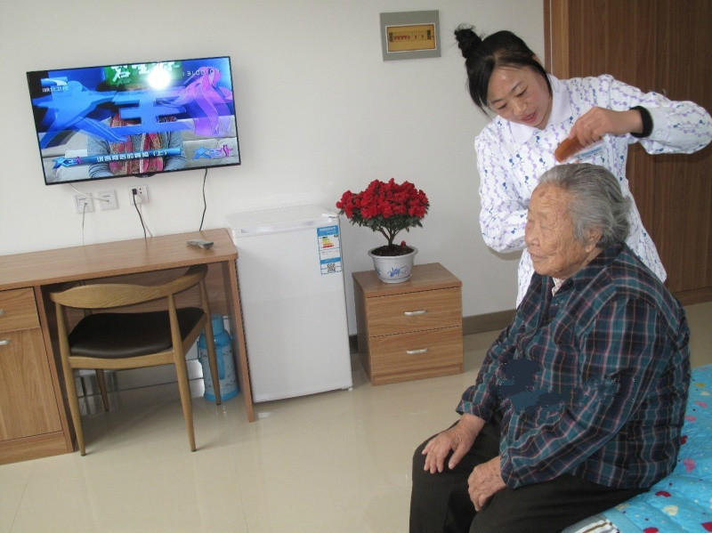 北鎮(zhèn)市金色年華老年公寓 北鎮(zhèn)市金色年華老年公寓