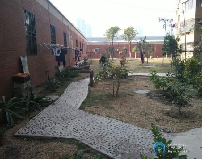 武漢市青山區(qū)怡江苑社區(qū)養(yǎng)老院 武漢市青山區(qū)怡江苑社區(qū)養(yǎng)老院