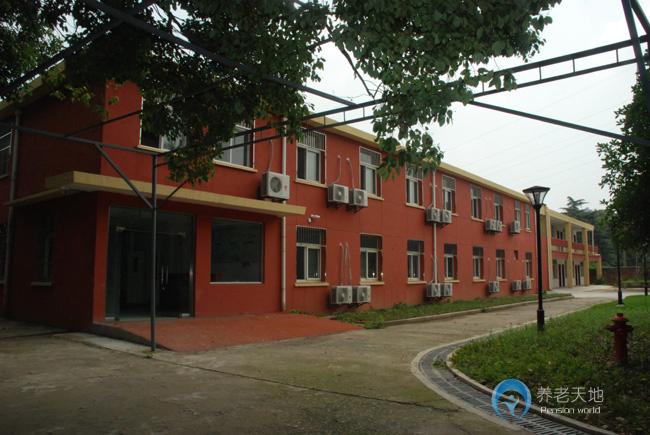 中船綠洲養(yǎng)老康復(fù)中心 中船綠洲養(yǎng)老康復(fù)中心