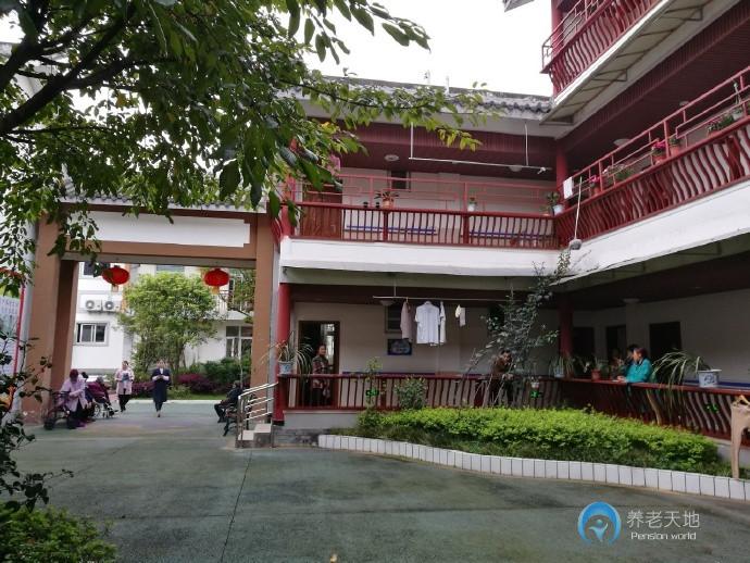 都江堰惠生康養(yǎng)公寓 都江堰惠生康養(yǎng)公寓