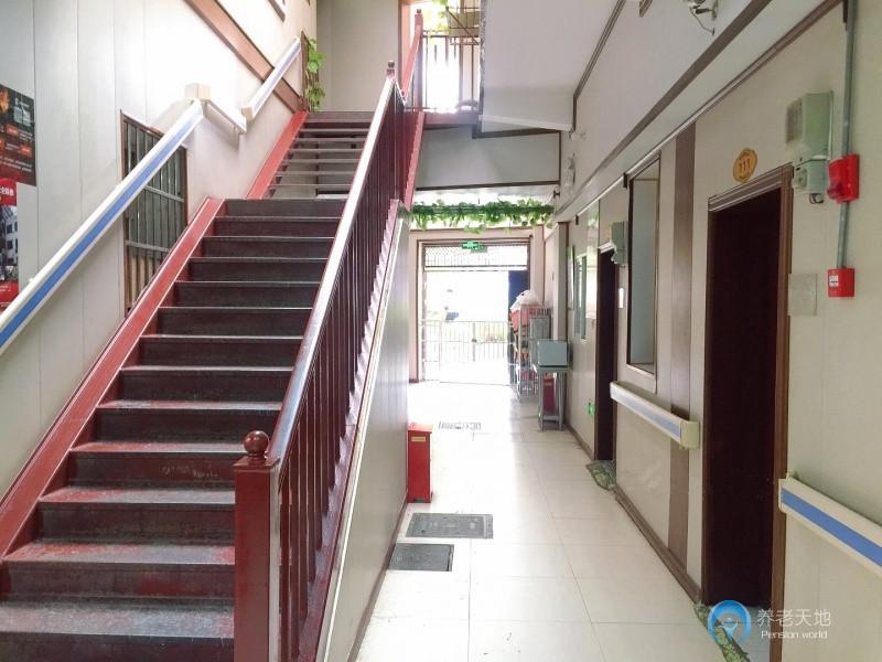 硚口區(qū)榮東社區(qū)眀卉養(yǎng)老院