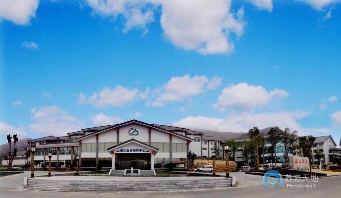 煙臺(tái)磁山頤生苑國(guó)際老年公寓 煙臺(tái)磁山頤生苑國(guó)際老年公寓