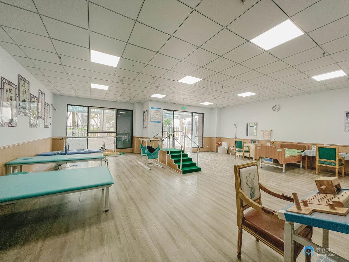 成都子陽(yáng)潤(rùn)輝養(yǎng)老院