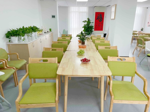 濱城區(qū)學(xué)府社區(qū)居家養(yǎng)老服務(wù)中心（家政護(hù)工）