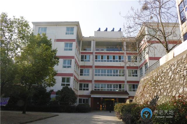 1516930458059024401.jpg 1516930458059024401.jpg