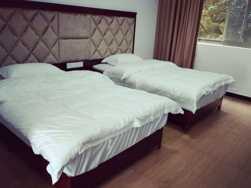 1517966841183050653.jpg 1517966841183050653.jpg