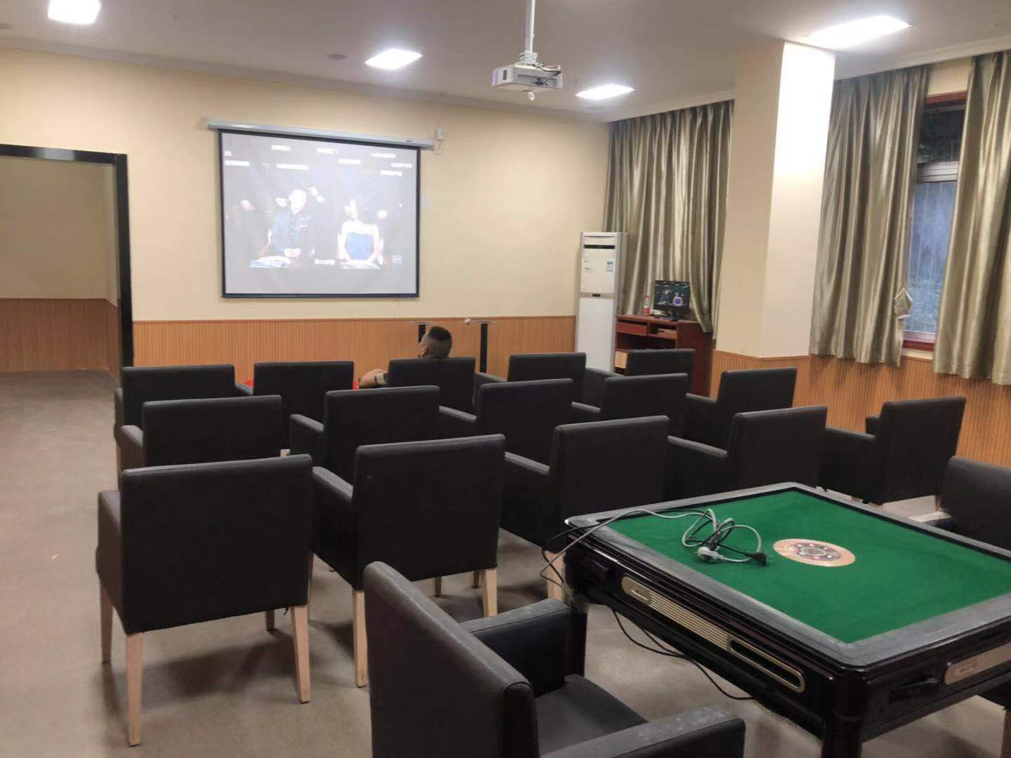 1571295717085094417.jpg 1571295717085094417.jpg