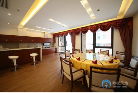 1573095246172031237.png 3.png