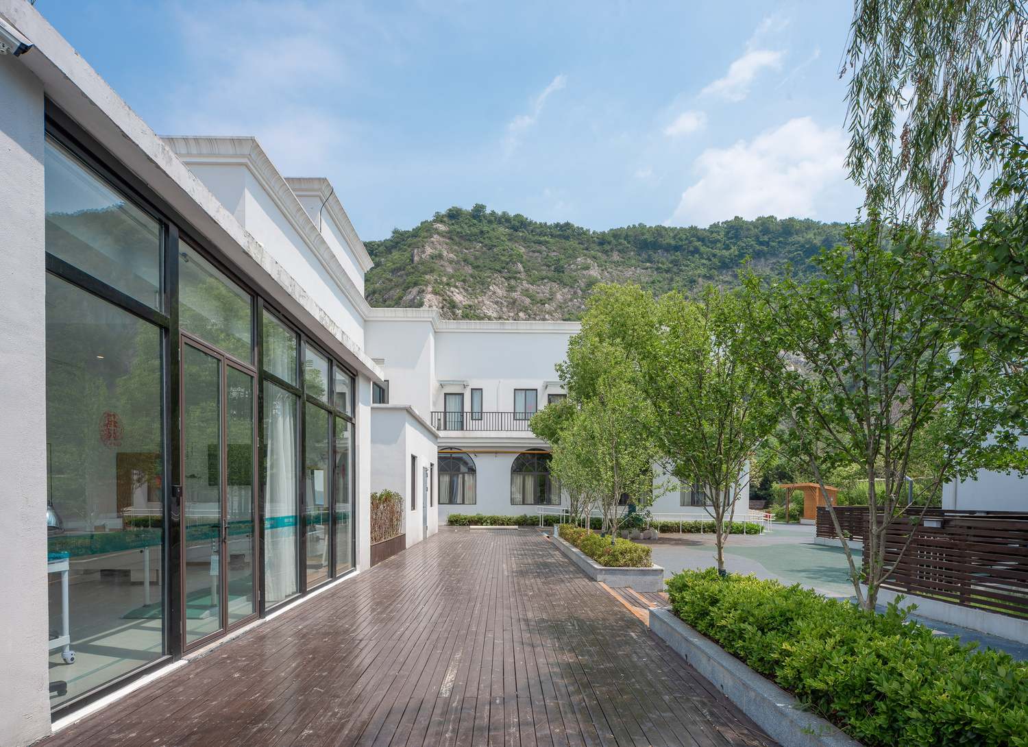 1574235767808081050.jpg 1574235767808081050.jpg