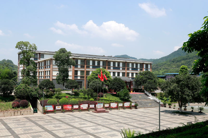 1579249853658014399.jpg 1579249853658014399.jpg