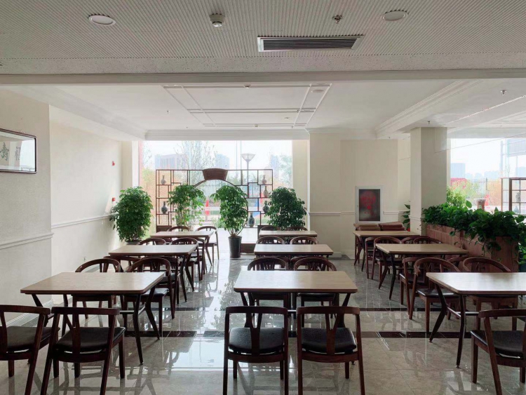 1581496345995898177.jpg 1581496345995898177.jpg