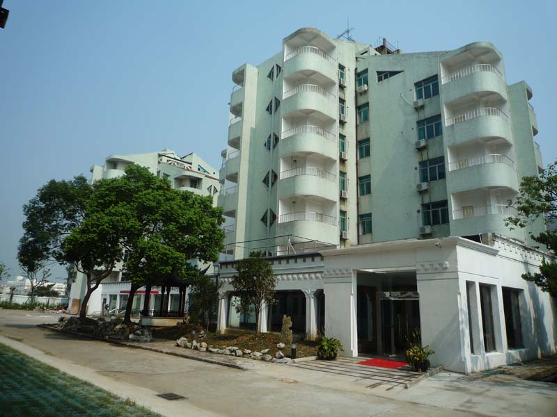 1585128938356019579.jpg 1585128938356019579.jpg