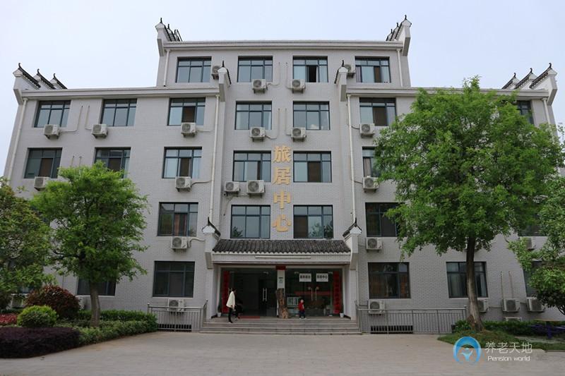 1589529556558000353.jpg 1589529556558000353.jpg