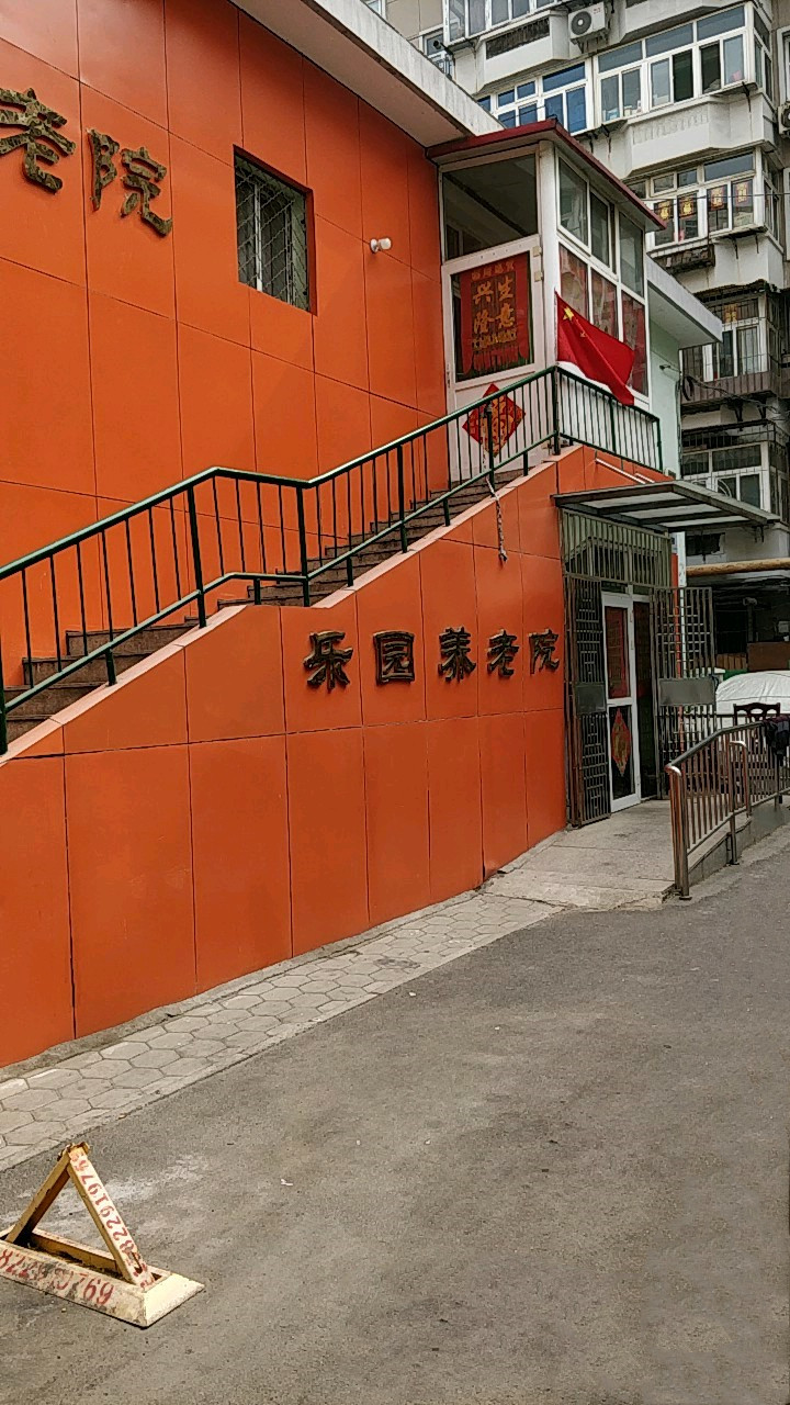 1593937125848019514.jpg 1593937125848019514.jpg