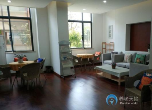 1602295479943080216.png 2.png