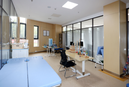 1604544456660044796.png 上海金城護(hù)理院3.png