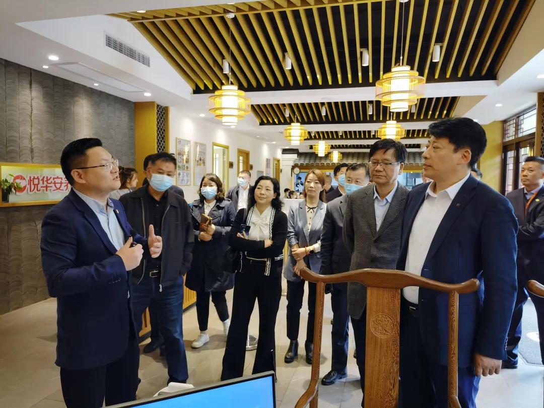 1619140288861052553.jpg 1619140288861052553.jpg