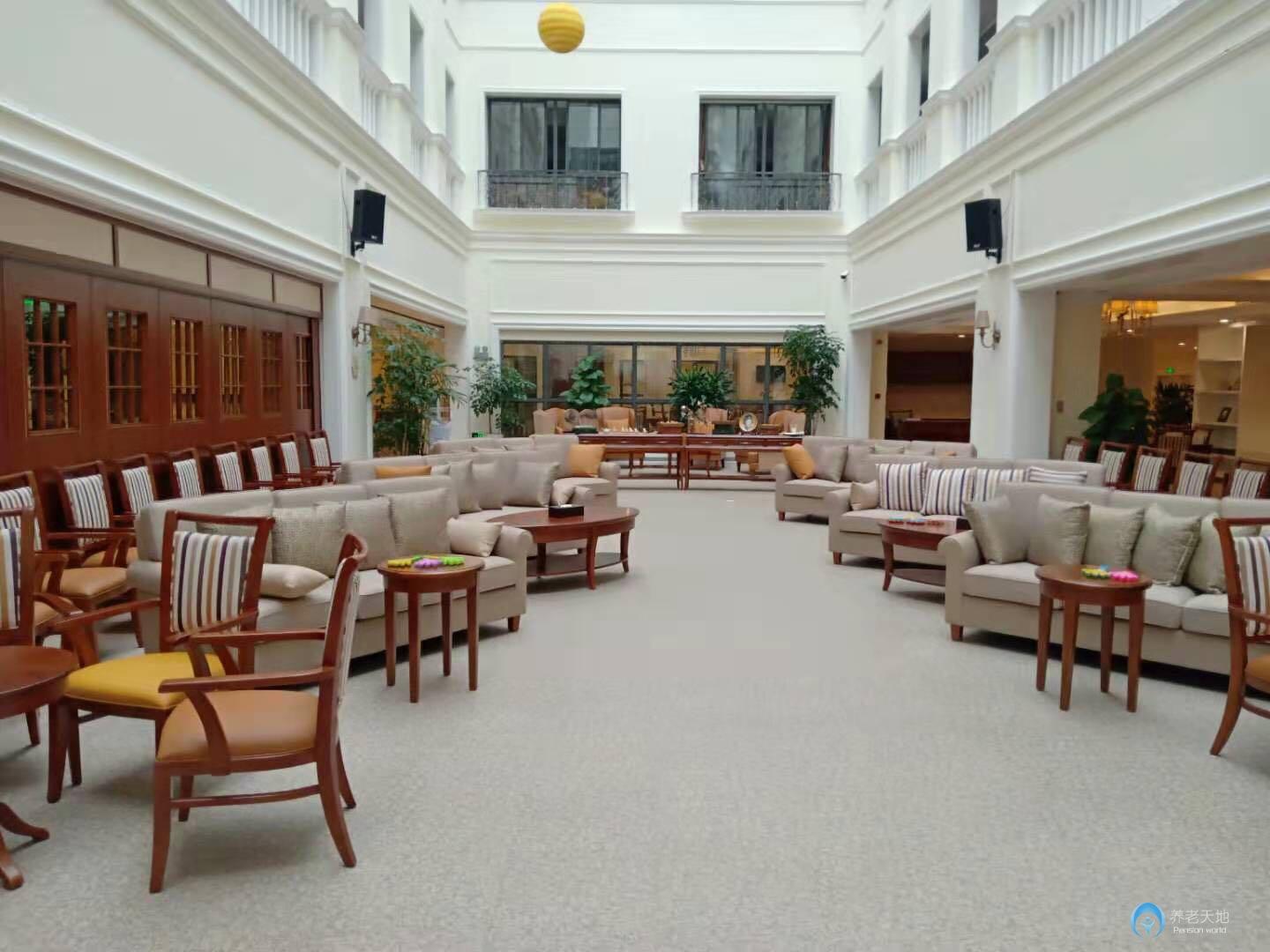 1625118677431000925.jpg 1625118677431000925.jpg