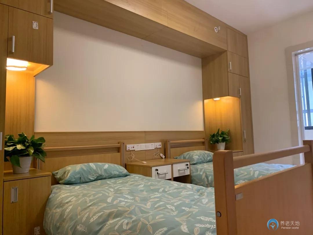 1626256894444029370.jpg 1626256894444029370.jpg