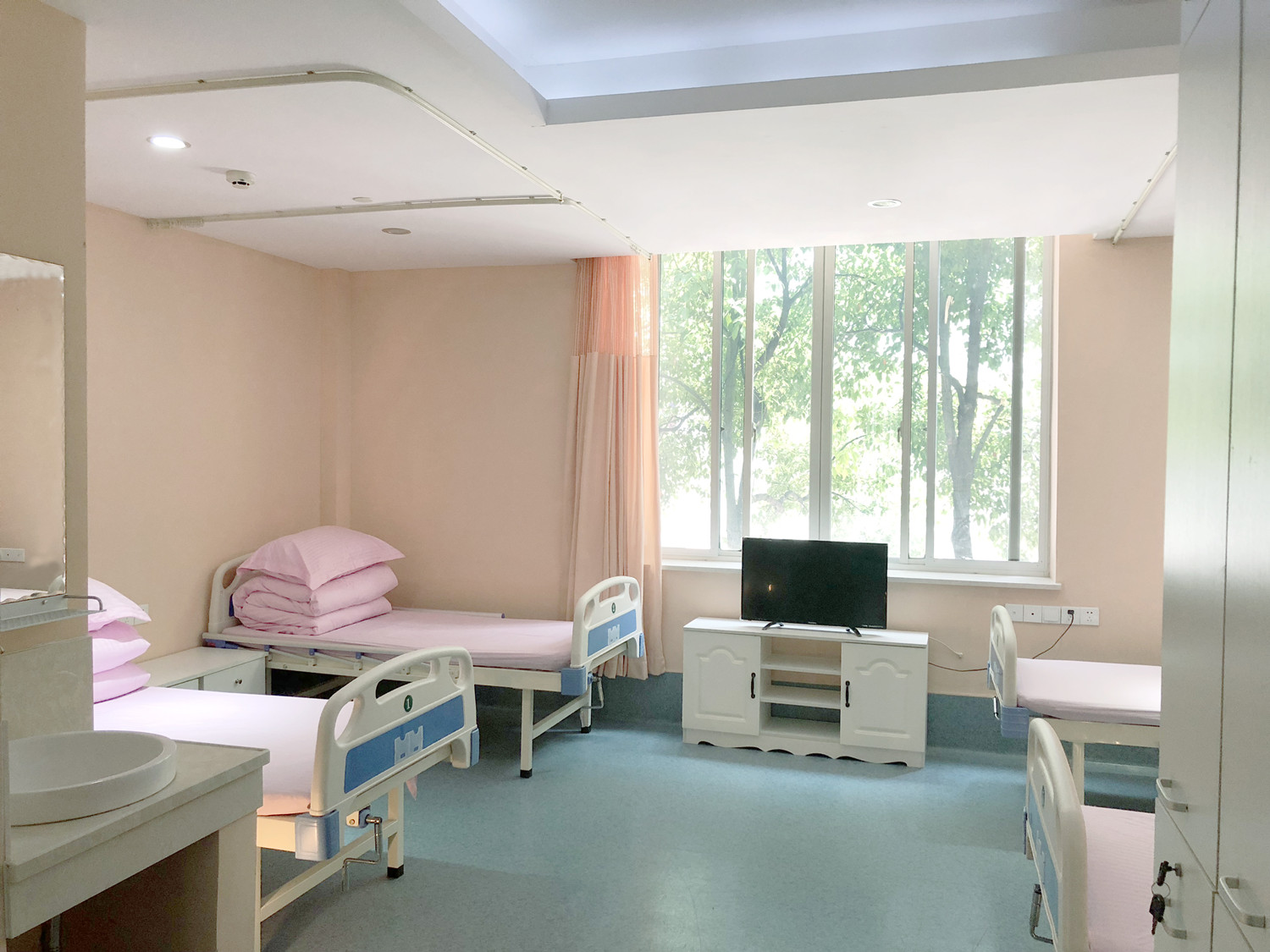 1629165744048096817.jpg 1629165744048096817.jpg