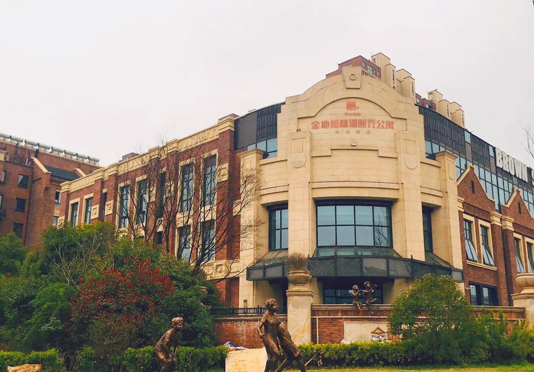 1658297735960054696.jpg 1658297735960054696.jpg