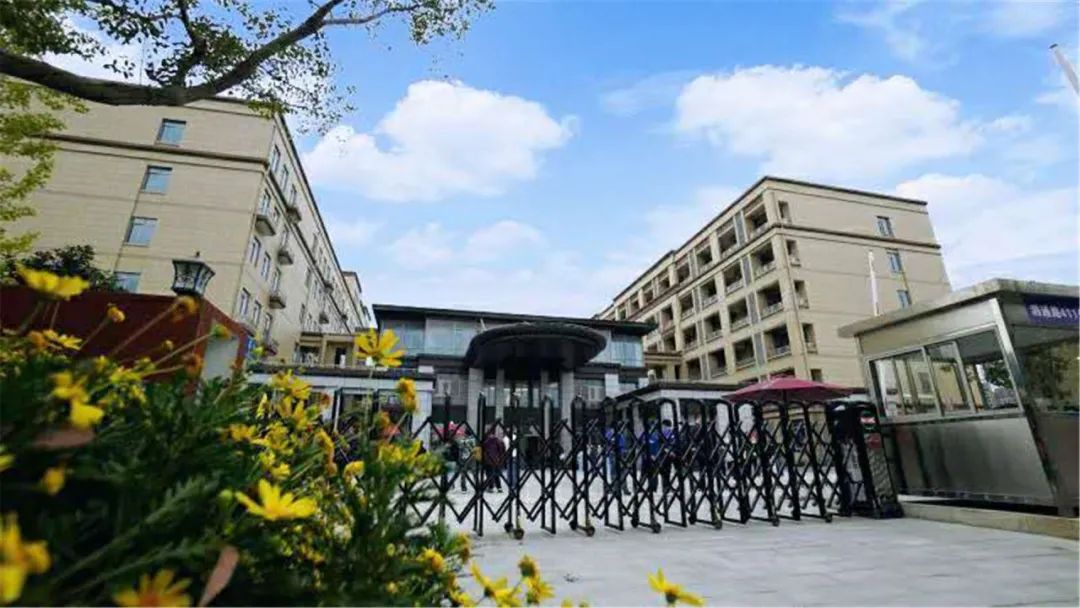 1684808715619020305.jpg 1684808715619020305.jpg