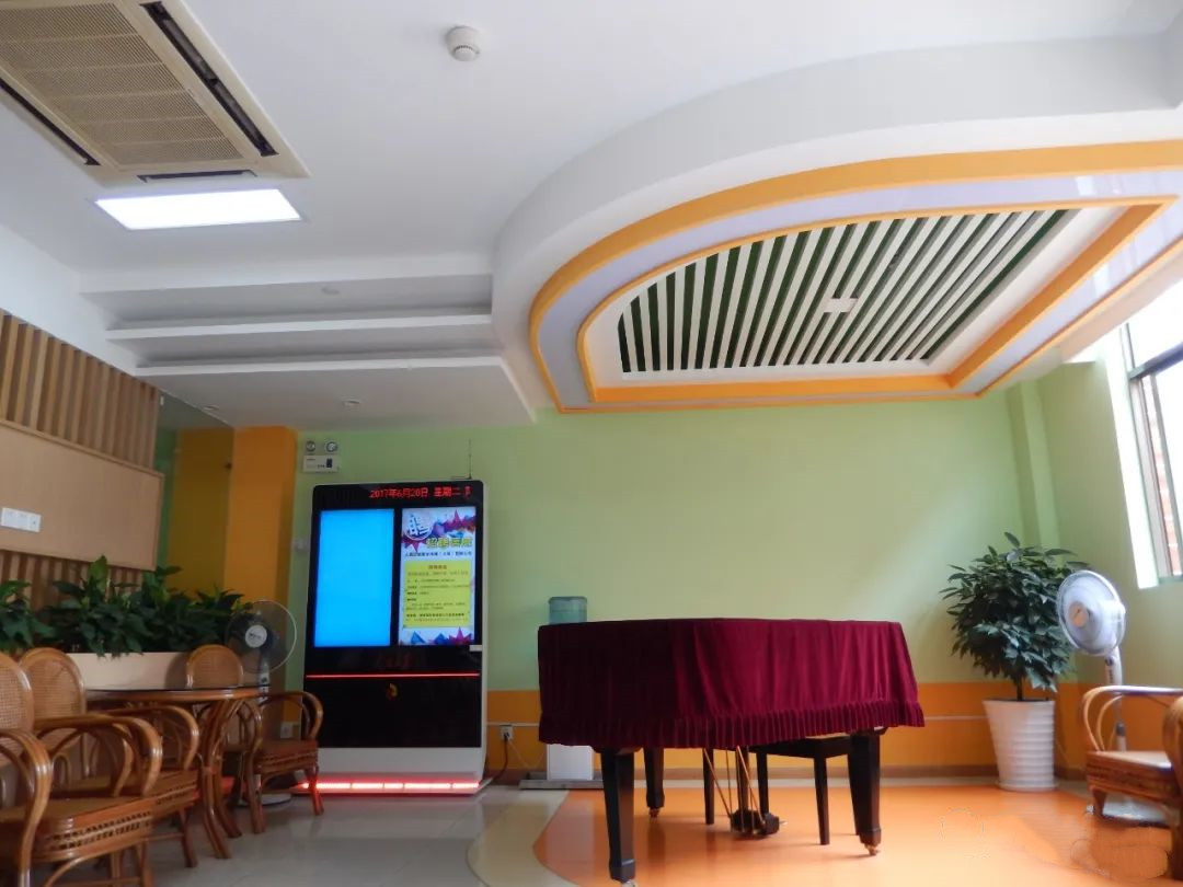 1704938970171002494.jpg 1704938970171002494.jpg