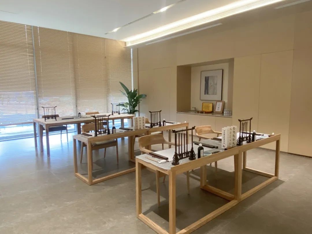 1705470439702098803.jpg 1705470439702098803.jpg