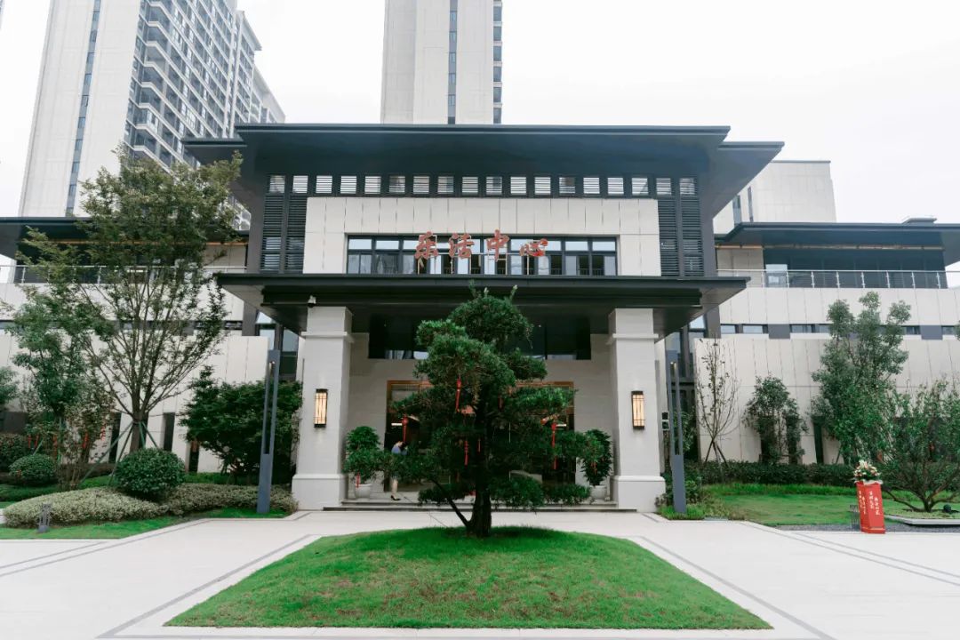 1715827015076052720.jpg 1715827015076052720.jpg