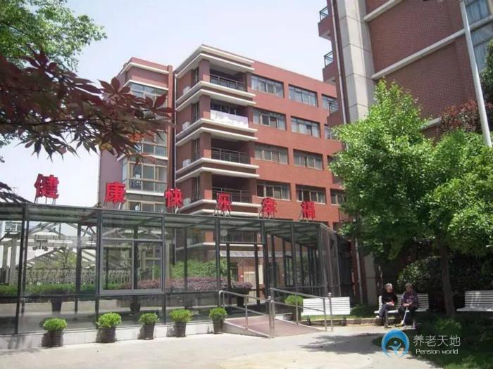 1716346235348068876.jpg 1716346235348068876.jpg